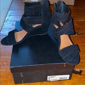 Steve Madden wedges size 6